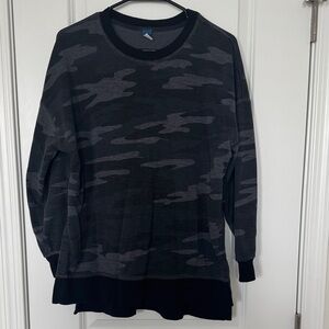 Old Navy Black and Gray Camo Sweater